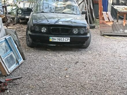 Чорний БМВ 5 Серія, об'ємом двигуна 2.5 л та пробігом 300 тис. км за 2000 $, фото 1 на Automoto.ua