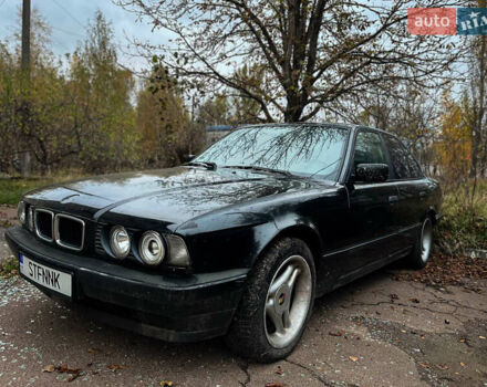 БМВ 5 Серия 1993 в Макарове на Automoto.ua Черный БМВ 5 Серия, объемом двигателя 3 л и пробегом 380 тыс. км за 2000 $, фото 1 на Automoto.ua