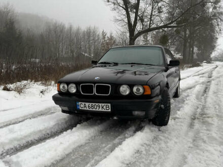 Чорний БМВ 5 Серія, об'ємом двигуна 1.8 л та пробігом 400 тис. км за 2700 $, фото 1 на Automoto.ua