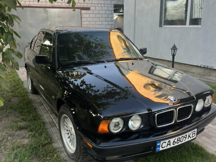 Чорний БМВ 5 Серія, об'ємом двигуна 1.8 л та пробігом 400 тис. км за 3000 $, фото 1 на Automoto.ua
