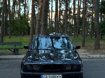 Черный БМВ 5 Серия, объемом двигателя 2.5 л и пробегом 415 тыс. км за 2300 $, фото 1 на Automoto.ua