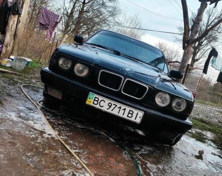 Черный БМВ 5 Серия, объемом двигателя 2.5 л и пробегом 300 тыс. км за 1500 $, фото 1 на Automoto.ua
