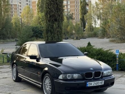 Черный БМВ 5 Серия, объемом двигателя 2.8 л и пробегом 330 тыс. км за 4400 $, фото 1 на Automoto.ua