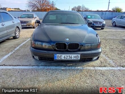 Черный БМВ 5 Серия, объемом двигателя 2 л и пробегом 0 тыс. км за 3600 $, фото 1 на Automoto.ua