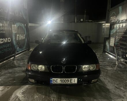 Черный БМВ 5 Серия, объемом двигателя 2 л и пробегом 370 тыс. км за 3500 $, фото 1 на Automoto.ua