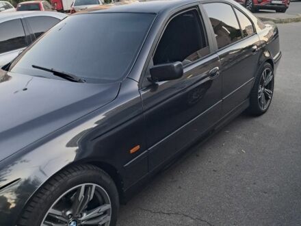 Черный БМВ 5 Серия, объемом двигателя 2.8 л и пробегом 400 тыс. км за 5800 $, фото 1 на Automoto.ua