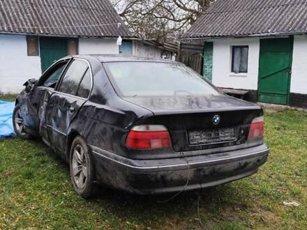Чорний БМВ 5 Серія, об'ємом двигуна 1.99 л та пробігом 260 тис. км за 2100 $, фото 1 на Automoto.ua