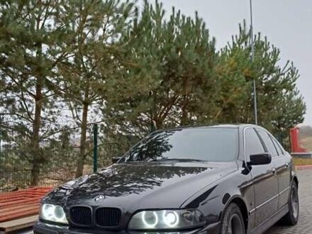 Чорний БМВ 5 Серія, об'ємом двигуна 1.99 л та пробігом 400 тис. км за 4700 $, фото 1 на Automoto.ua