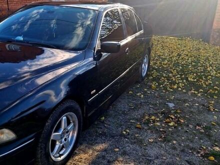 Чорний БМВ 5 Серія, об'ємом двигуна 2 л та пробігом 360 тис. км за 4000 $, фото 1 на Automoto.ua