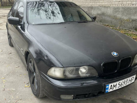 Чорний БМВ 5 Серія, об'ємом двигуна 2.5 л та пробігом 288 тис. км за 4600 $, фото 1 на Automoto.ua