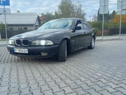 Черный БМВ 5 Серия, объемом двигателя 0 л и пробегом 345 тыс. км за 2800 $, фото 1 на Automoto.ua