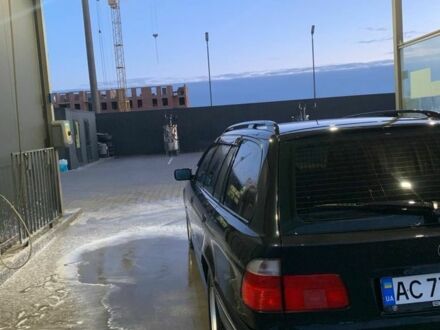 Черный БМВ 5 Серия, объемом двигателя 2 л и пробегом 369 тыс. км за 3150 $, фото 1 на Automoto.ua