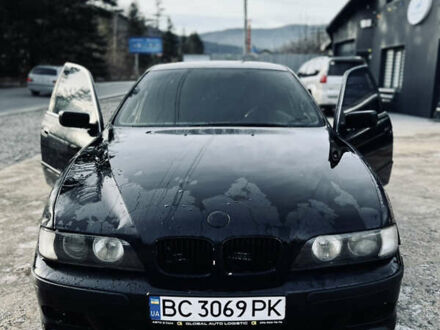 Черный БМВ 5 Серия, объемом двигателя 2.5 л и пробегом 235 тыс. км за 4500 $, фото 1 на Automoto.ua