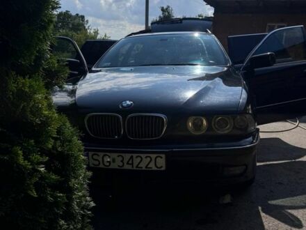 Черный БМВ 5 Серия, объемом двигателя 3 л и пробегом 400 тыс. км за 2222 $, фото 1 на Automoto.ua