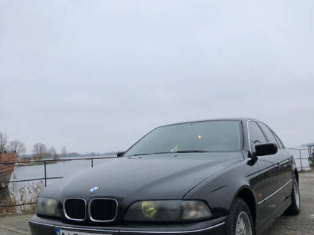 Черный БМВ 5 Серия, объемом двигателя 2 л и пробегом 434 тыс. км за 4400 $, фото 1 на Automoto.ua