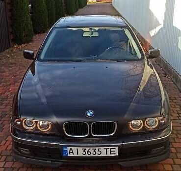 Чорний БМВ 5 Серія, об'ємом двигуна 1.99 л та пробігом 308 тис. км за 3900 $, фото 1 на Automoto.ua