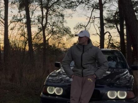 Чорний БМВ 5 Серія, об'ємом двигуна 3 л та пробігом 3 тис. км за 2300 $, фото 1 на Automoto.ua