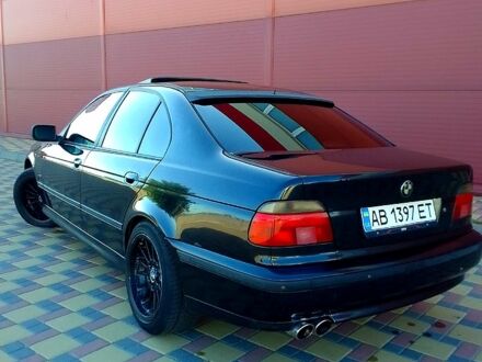 Черный БМВ 5 Серия, объемом двигателя 3.5 л и пробегом 378 тыс. км за 4400 $, фото 1 на Automoto.ua