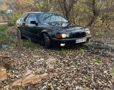 Чорний БМВ 5 Серія, об'ємом двигуна 2.93 л та пробігом 475 тис. км за 5800 $, фото 1 на Automoto.ua