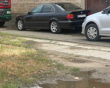 Черный БМВ 5 Серия, объемом двигателя 2.99 л и пробегом 290 тыс. км за 4100 $, фото 1 на Automoto.ua