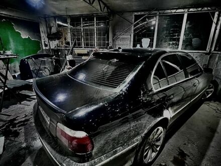 Чорний БМВ 5 Серія, об'ємом двигуна 2.5 л та пробігом 400 тис. км за 5200 $, фото 1 на Automoto.ua