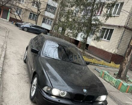Черный БМВ 5 Серия, объемом двигателя 3 л и пробегом 250 тыс. км за 2100 $, фото 1 на Automoto.ua