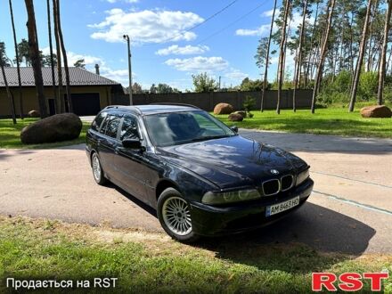 Черный БМВ 5 Серия, объемом двигателя 2.5 л и пробегом 387 тыс. км за 4000 $, фото 1 на Automoto.ua