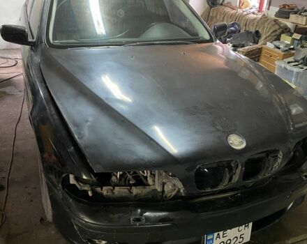 Черный БМВ 5 Серия, объемом двигателя 2.5 л и пробегом 300 тыс. км за 1450 $, фото 1 на Automoto.ua