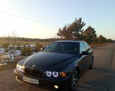 Черный БМВ 5 Серия, объемом двигателя 3 л и пробегом 435 тыс. км за 5300 $, фото 1 на Automoto.ua