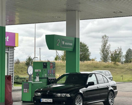 Черный БМВ 5 Серия, объемом двигателя 3 л и пробегом 338 тыс. км за 6500 $, фото 1 на Automoto.ua