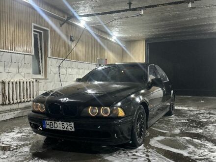 Черный БМВ 5 Серия, объемом двигателя 3 л и пробегом 500 тыс. км за 2700 $, фото 1 на Automoto.ua