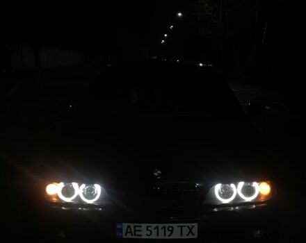 Чорний БМВ 5 Серія, об'ємом двигуна 4.4 л та пробігом 500 тис. км за 2999 $, фото 1 на Automoto.ua