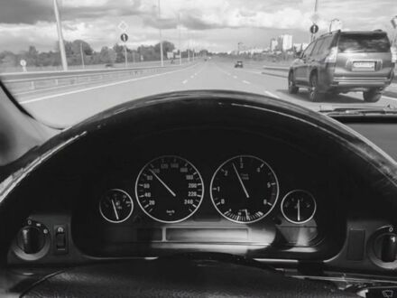 Чорний БМВ 5 Серія, об'ємом двигуна 2.93 л та пробігом 361 тис. км за 7600 $, фото 1 на Automoto.ua
