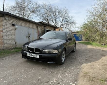 Черный БМВ 5 Серия, объемом двигателя 2.5 л и пробегом 406 тыс. км за 2750 $, фото 1 на Automoto.ua