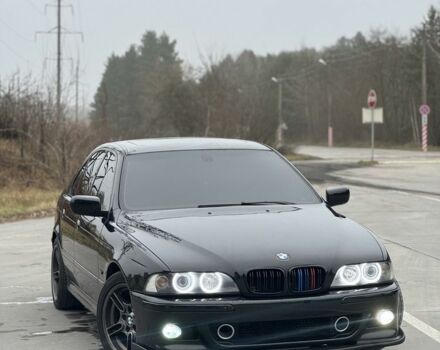 Чорний БМВ 5 Серія, об'ємом двигуна 3 л та пробігом 455 тис. км за 10000 $, фото 1 на Automoto.ua