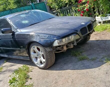 Черный БМВ 5 Серия, объемом двигателя 3 л и пробегом 350 тыс. км за 2300 $, фото 1 на Automoto.ua