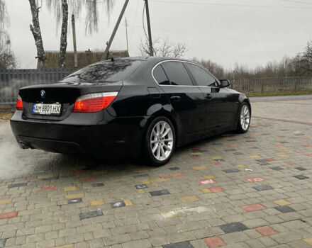 Черный БМВ 5 Серия, объемом двигателя 4.4 л и пробегом 325 тыс. км за 9000 $, фото 1 на Automoto.ua