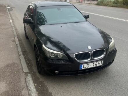 Черный БМВ 5 Серия, объемом двигателя 3 л и пробегом 400 тыс. км за 3850 $, фото 1 на Automoto.ua