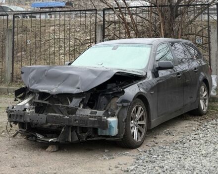 Черный БМВ 5 Серия, объемом двигателя 2.5 л и пробегом 333 тыс. км за 1950 $, фото 1 на Automoto.ua