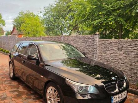 Черный БМВ 5 Серия, объемом двигателя 3 л и пробегом 305 тыс. км за 13000 $, фото 1 на Automoto.ua