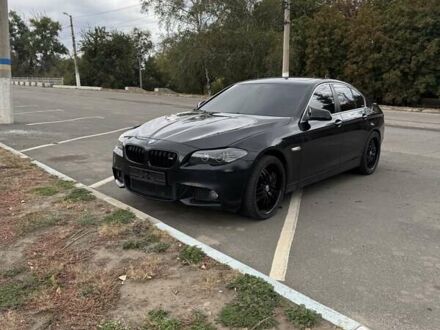 Черный БМВ 5 Серия, объемом двигателя 2.99 л и пробегом 237 тыс. км за 16000 $, фото 1 на Automoto.ua