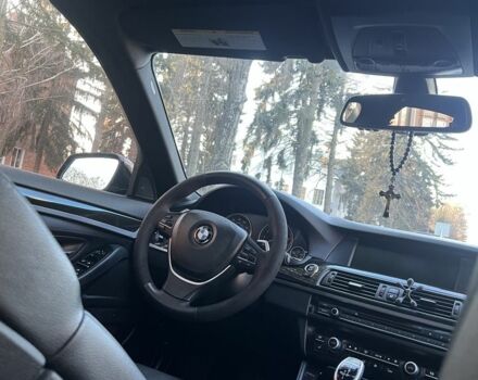 Чорний БМВ 5 Серія, об'ємом двигуна 3 л та пробігом 296 тис. км за 12500 $, фото 1 на Automoto.ua