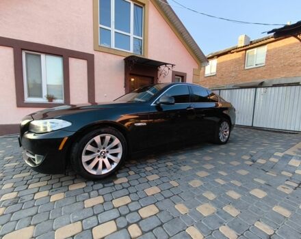 Чорний БМВ 5 Серія, об'ємом двигуна 3 л та пробігом 267 тис. км за 305 $, фото 1 на Automoto.ua