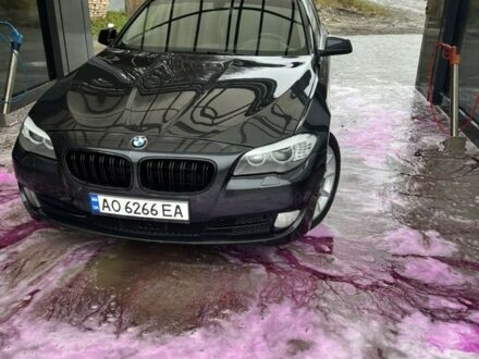 Чорний БМВ 5 Серія, об'ємом двигуна 2 л та пробігом 235 тис. км за 11000 $, фото 1 на Automoto.ua