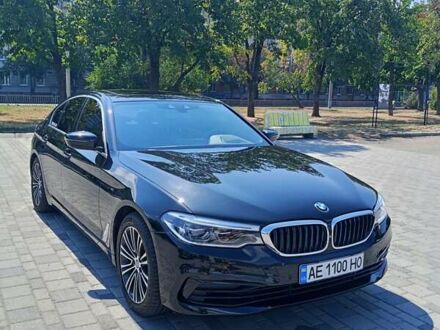БМВ 5 Серия 2018 в Днепре (Днепропетровске) на Automoto.ua Черный БМВ 5 Серия, объемом двигателя 2 л и пробегом 113 тыс. км за 30000 $, фото 1 на Automoto.ua