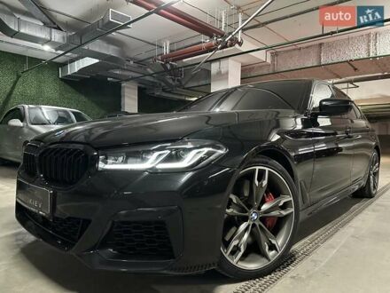 БМВ 5 Серія 2022 у Києві на Automoto.ua Чорний БМВ 5 Серія, об'ємом двигуна 4.39 л та пробігом 55 тис. км за 63900 $, фото 1 на Automoto.ua