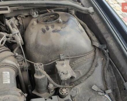 Фиолетовый БМВ 5 Серия, объемом двигателя 1.99 л и пробегом 400 тыс. км за 4000 $, фото 10 на Automoto.ua