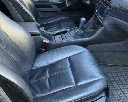 Фиолетовый БМВ 5 Серия, объемом двигателя 2 л и пробегом 300 тыс. км за 3999 $, фото 20 на Automoto.ua