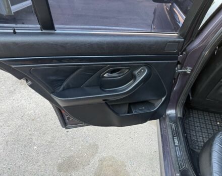 Фиолетовый БМВ 5 Серия, объемом двигателя 2 л и пробегом 300 тыс. км за 3999 $, фото 16 на Automoto.ua