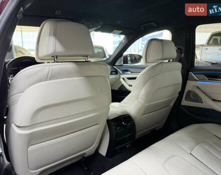 Фиолетовый БМВ 5 Серия, объемом двигателя 3 л и пробегом 27 тыс. км за 60000 $, фото 23 на Automoto.ua